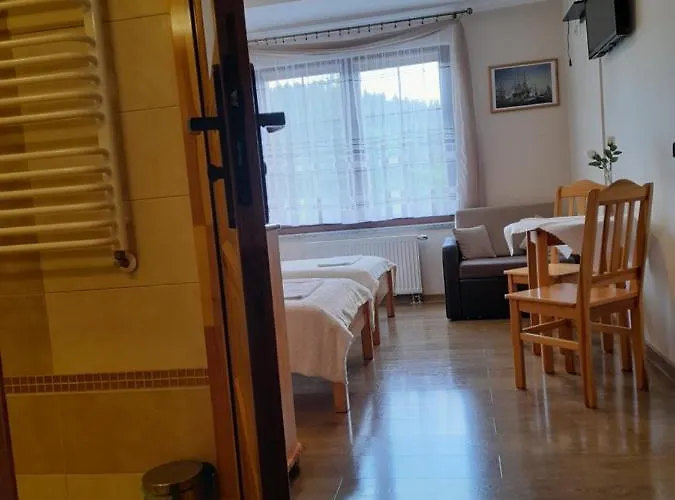 Δωμάτια σε οικογενειακή κατοικία Emar *